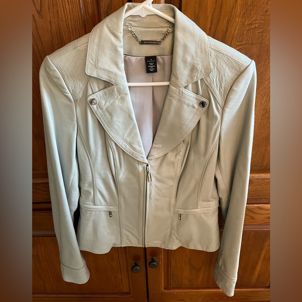 White House Black Market Light Gray / Silver Leather Jacket Size Small